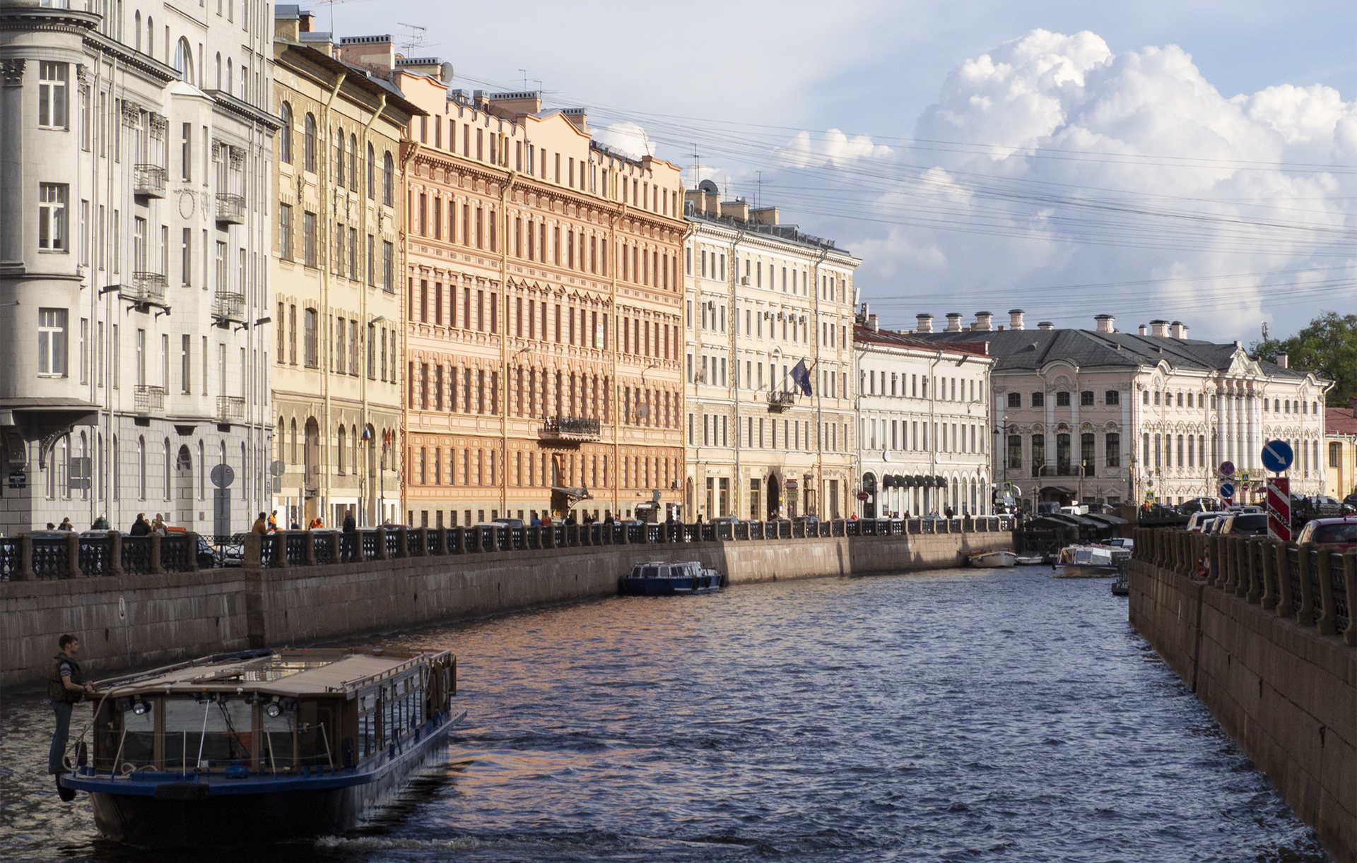 Explore St. Petersburg by boat along the hundreds of canals and tributaries in the city. This is best way to see the palaces of St. Petersburg.